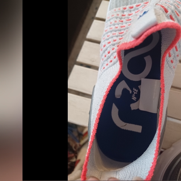 Nike MENS REACT PHANTOM  SIZE 9 - Picture 8 of 9